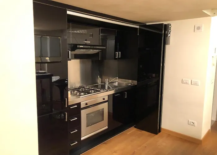 La Casina In Burlamacchi Milano